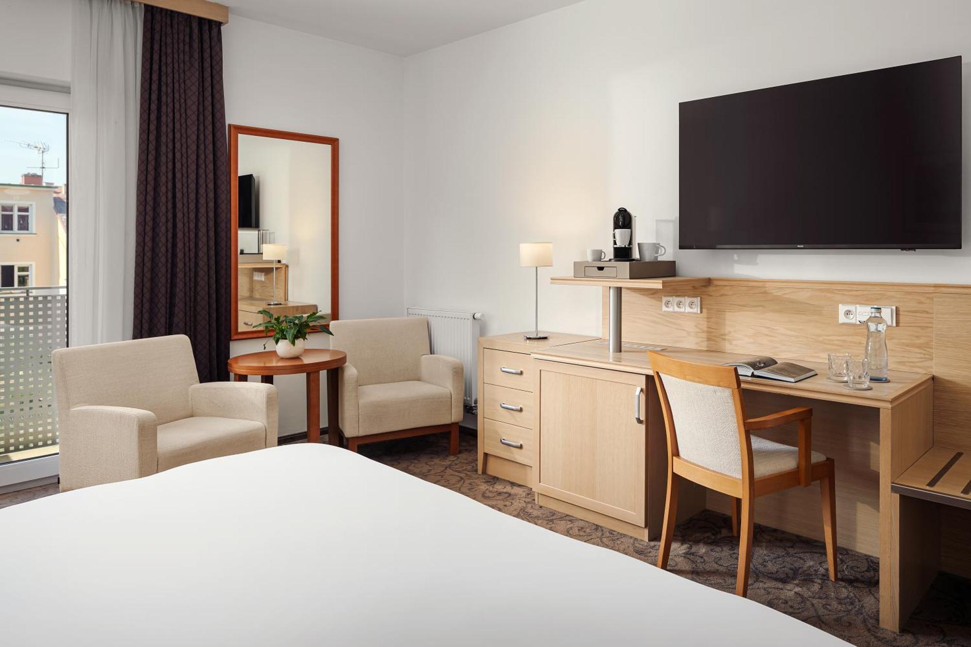 Harvey Spa Hotel Frantiskovy Lazne Exterior photo A typical room at the hotel